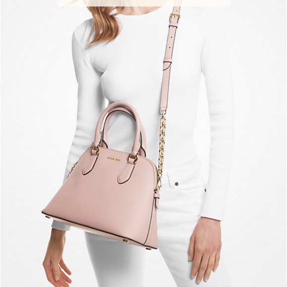 MICHAEL KORS
Veronica Medium Saffiano Leather Dome Satchel
NWT - Picture 3 of 16